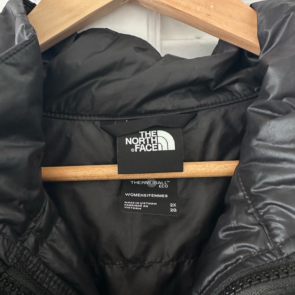 The North Face Thermoball Jacket - Picture 5 of 8